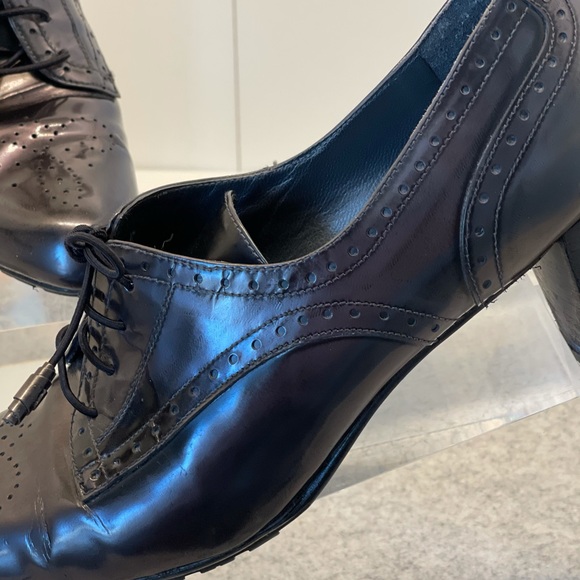 Stuart Weitzman Leather Shoes! - Picture 12 of 14